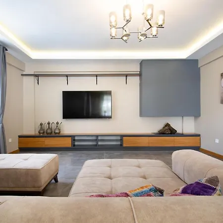 Villa Laguna *